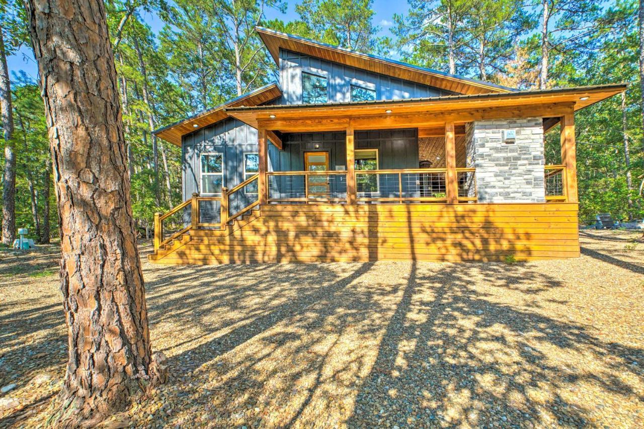Chic Broken Bow Cabin With Hot Tub And Gas Grill! מראה חיצוני תמונה